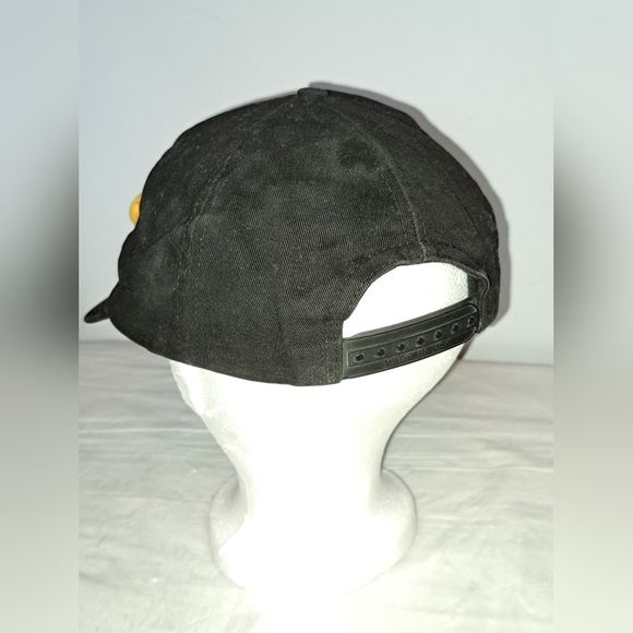 Vintage 94 tweety embroidered / 3d snap back - Picture 4 of 10